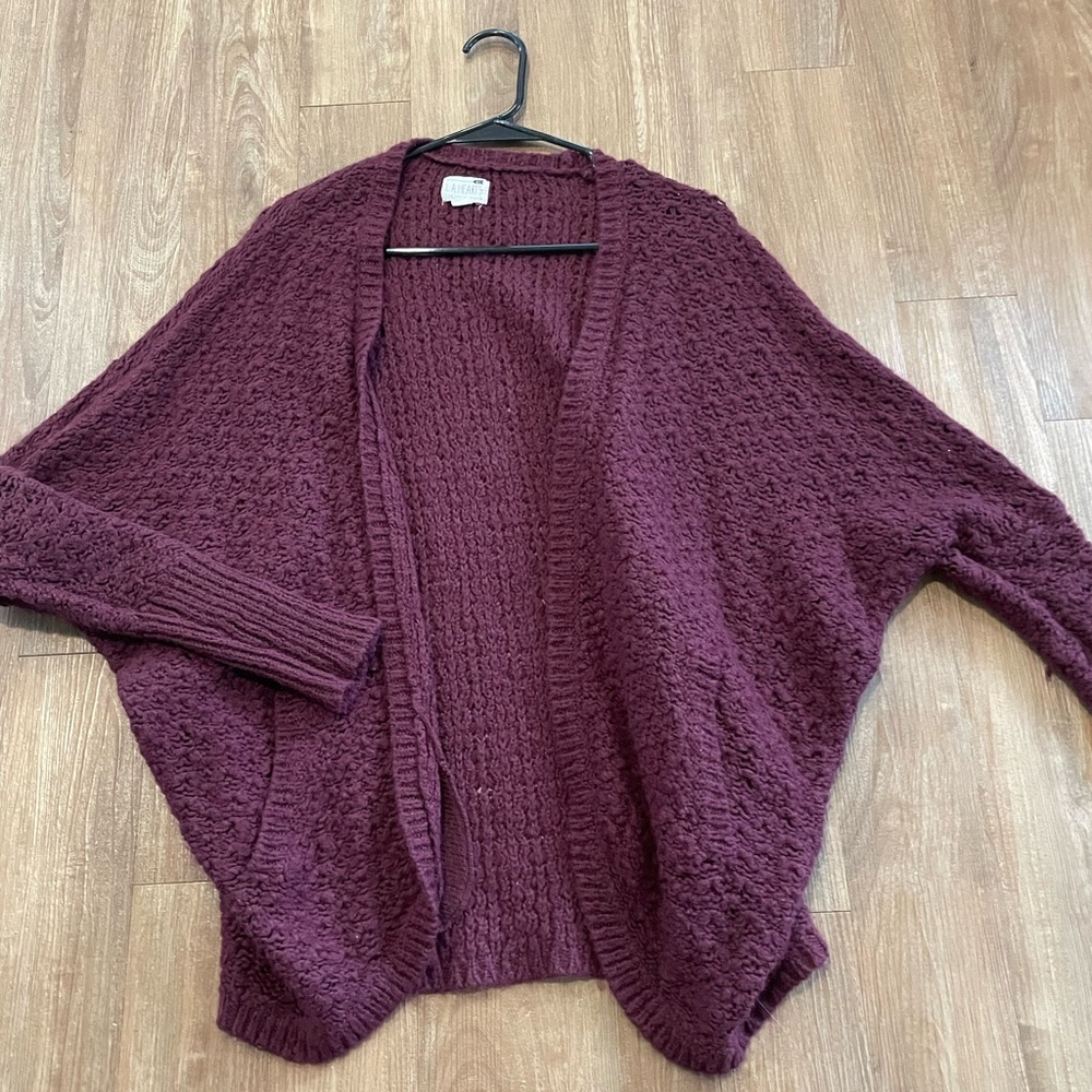 Burgundy LA HEARTS sweater cardigan with pockets